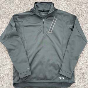 Oakley Men's 1/4 Zip Training Pullover Jacket with Chest Pocket Size Large EUC